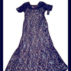 New Black Long Elegant Ladies Dress. Size 14. V shape in the back .